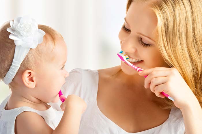 infant brushing teeth